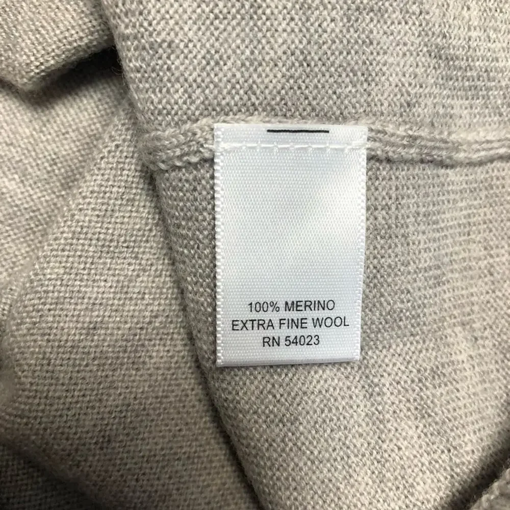 Banana Republic mens 100% Merino Wool V neck sweater XL Grey Preppy Pullover